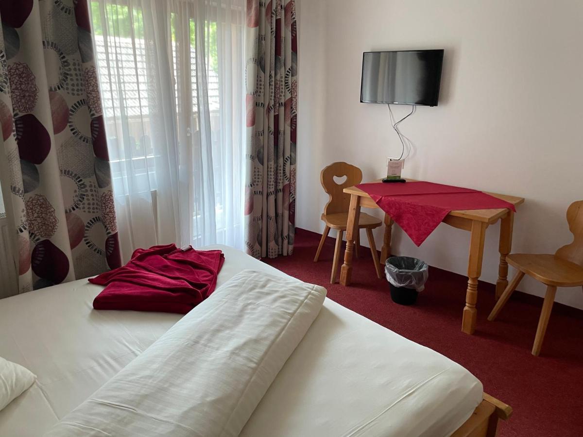 Hotel Restaurant Gasthof Michal Gundersheim Esterno foto